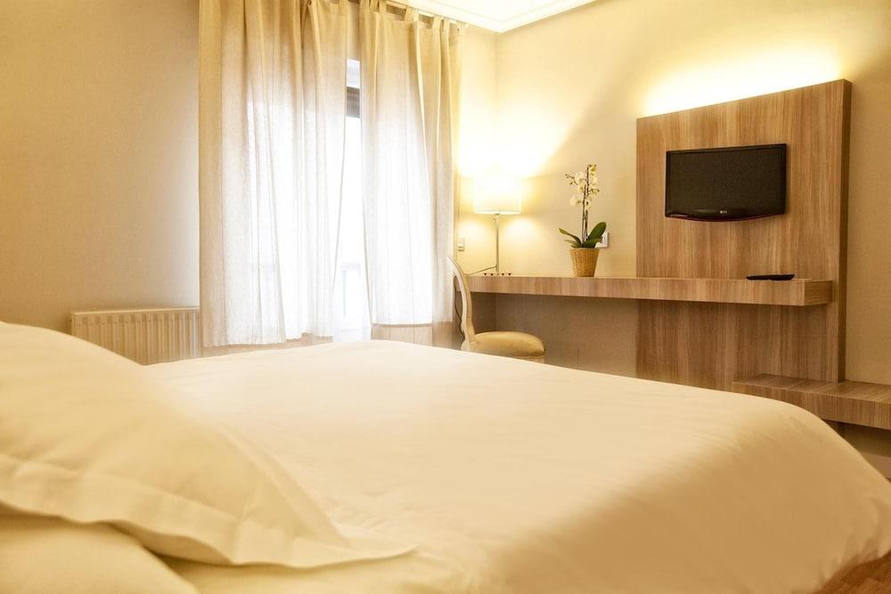 Onís Hotel Los Lagos Nature מראה חיצוני תמונה