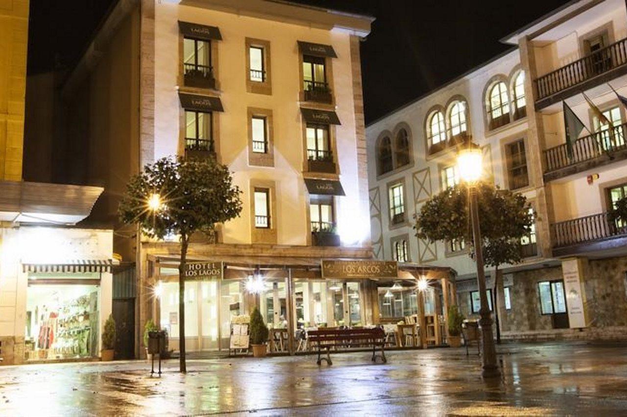 Onís Hotel Los Lagos Nature מראה חיצוני תמונה