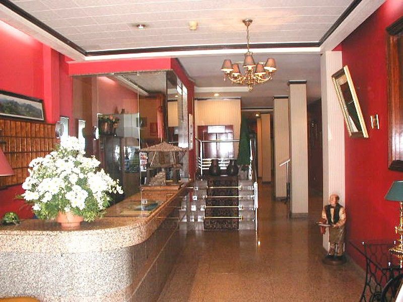 Onís Hotel Los Lagos Nature מראה פנימי תמונה