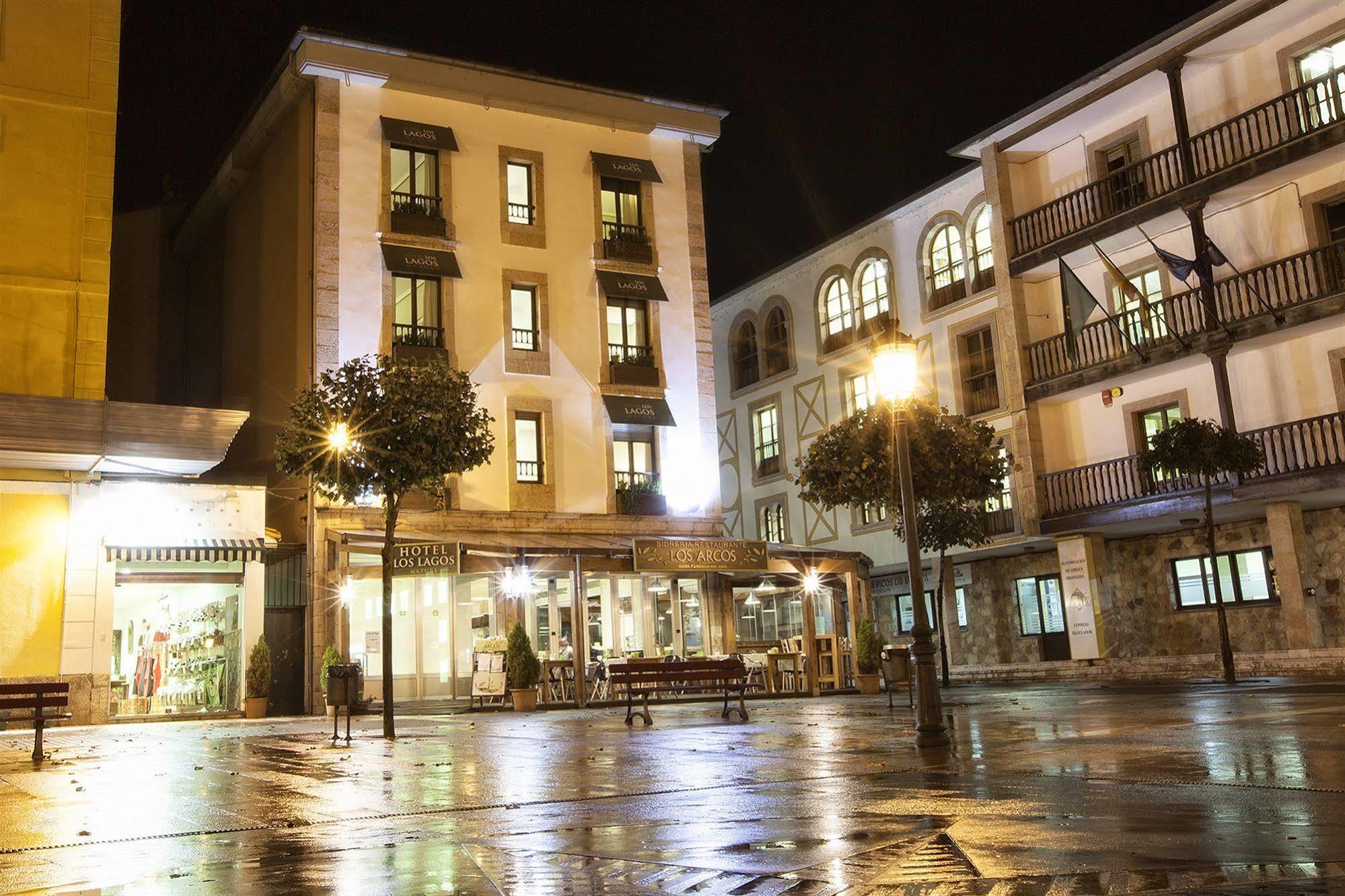 Onís Hotel Los Lagos Nature מראה חיצוני תמונה
